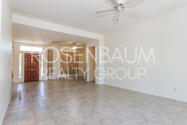 Building Photo - 1210 E Westchester Dr