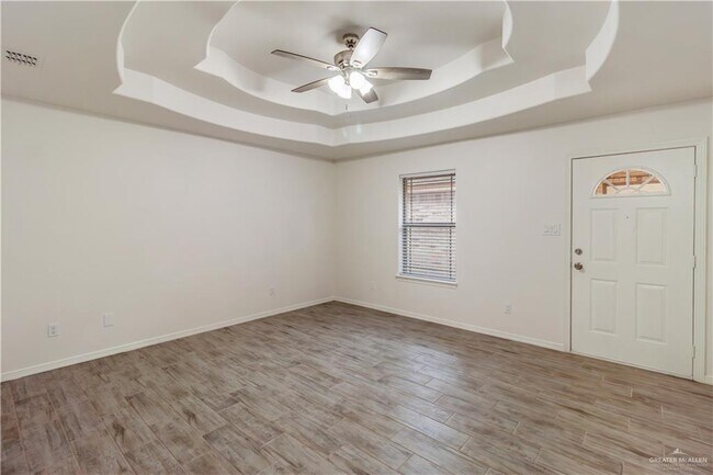 Building Photo - 933 English Ave