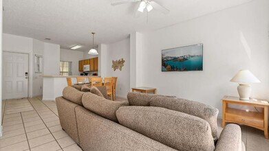 Building Photo - 4754 Vero Beach Pl