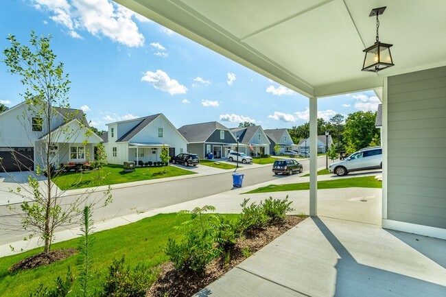 Building Photo - Brand new 3 bedroom 2 bath