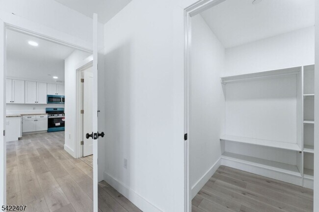 Building Photo - 95 Shepherds Ln