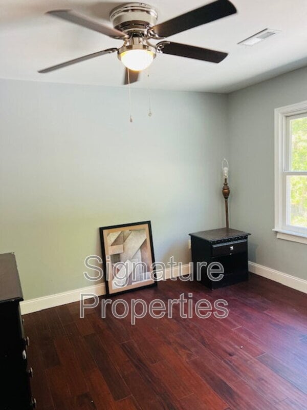 Building Photo - 13225 Old Happy Hill Rd
