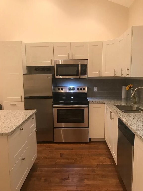 Building Photo - 406 Willard St