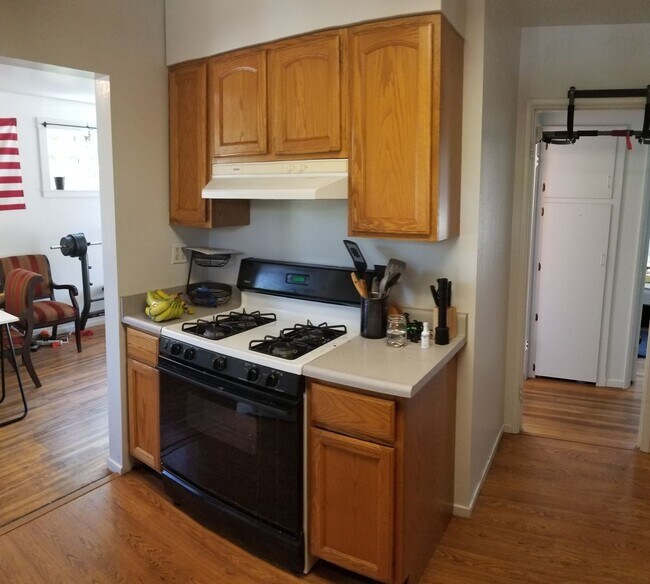 Building Photo - 209 Jeffrey Dr
