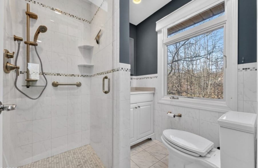 Building Photo - 2289 Brookside Dr