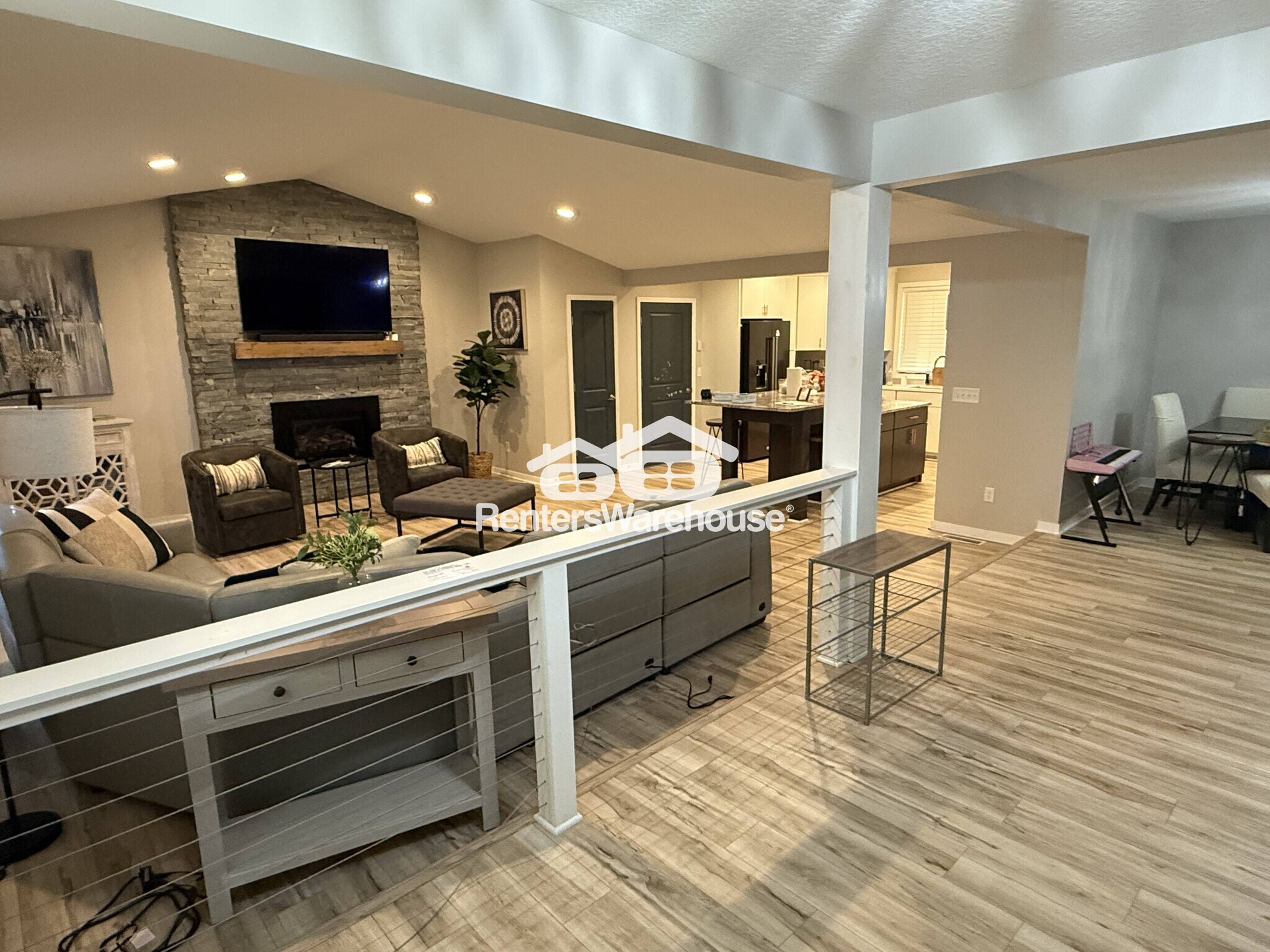 Building Photo - 115 Craig Way NE