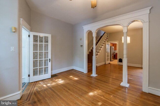 Building Photo - 1221 Marlborough St