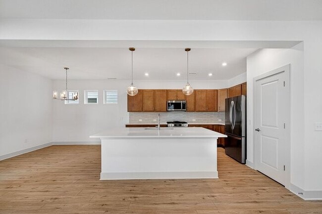 Building Photo - Brand-New Westfield Home Near Grand Park