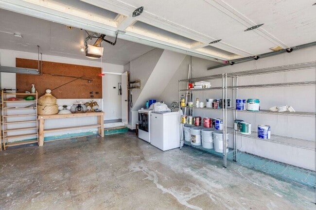 Building Photo - 36182 Magellan Dr