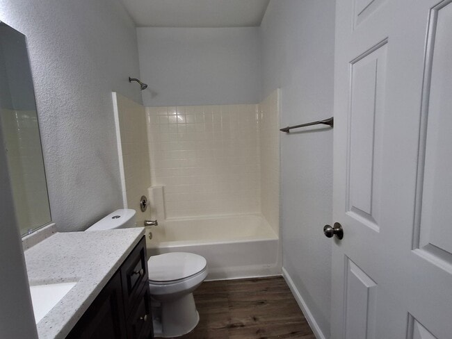 Building Photo - Free November Rent! Beautiful Home in Johnson Ranch! Fully Renovated! Waived Application fee!