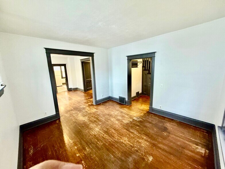 Building Photo - 3321 California St