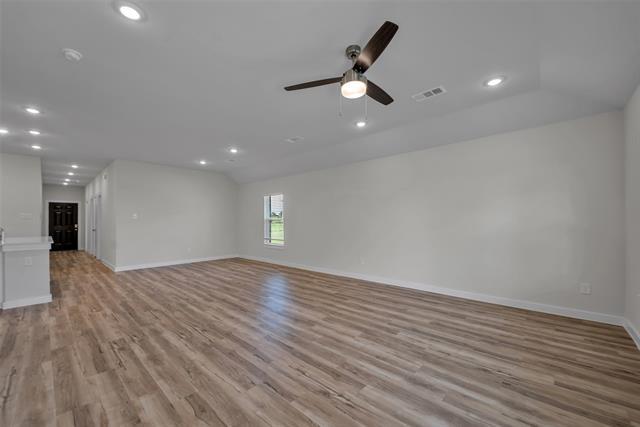 Building Photo - 307 Sun Harvest Dr