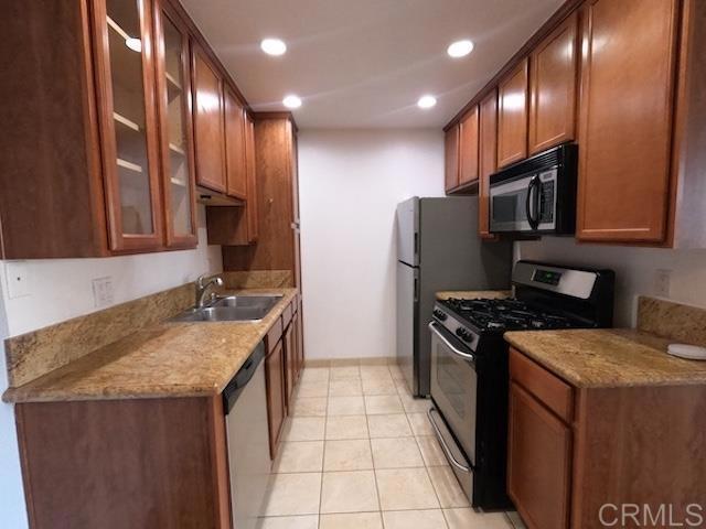 Building Photo - 715 Paso de Luz