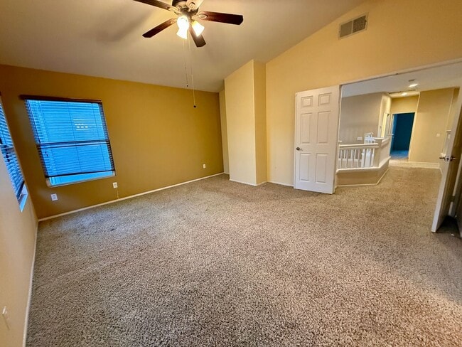 Building Photo - Scripps 3br plus loft garage yard granite kitchen TEXT 858-774-1574