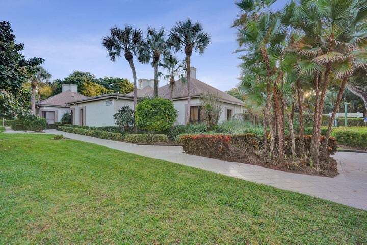 Building Photo - 2070 Homewood Blvd