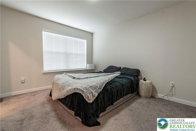 Building Photo - 4936 Brookside Ct