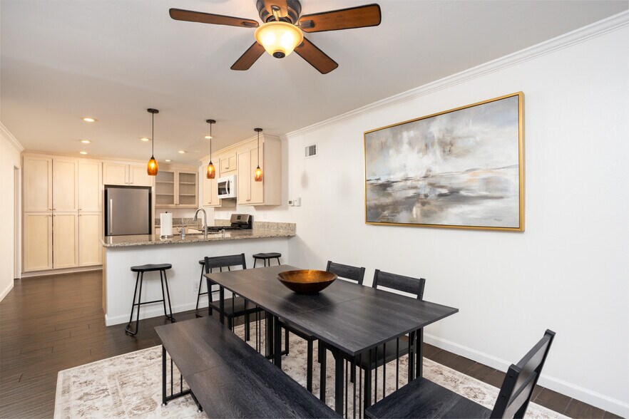 Building Photo - 5244 Edge Park Way