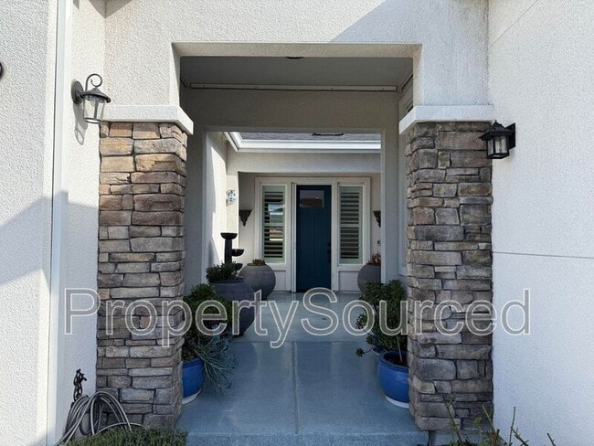 Building Photo - 1136 Crescent Ave