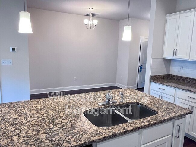 Building Photo - 125 Woodford Reserve Ct