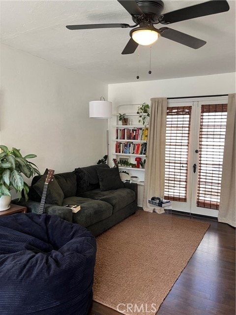 Building Photo - 36 Parkwood Dr