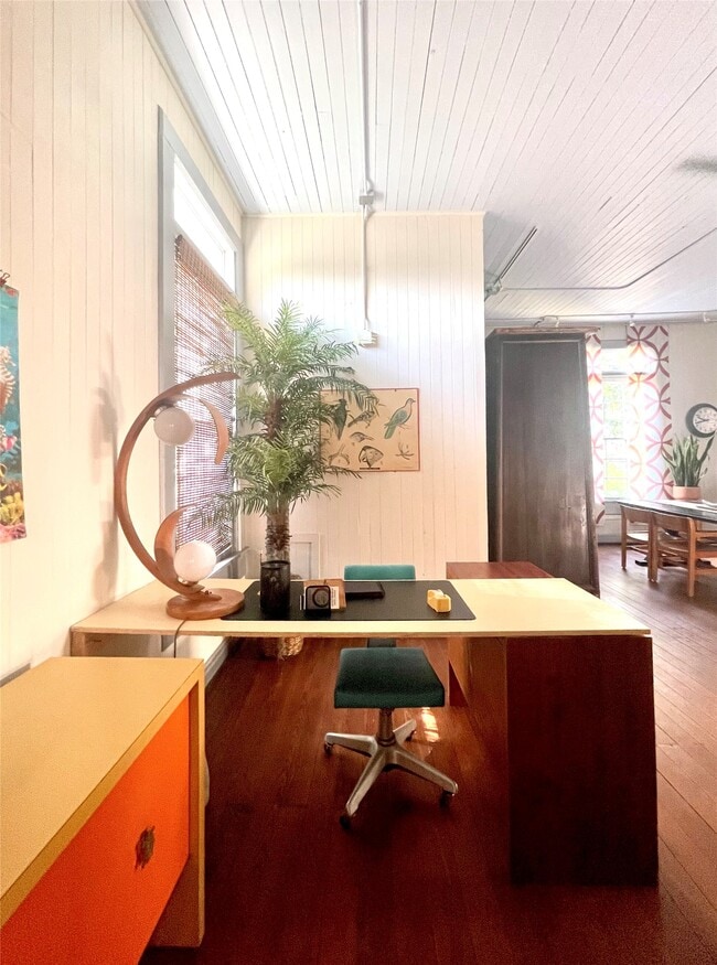 Building Photo - 1614 Avenue K