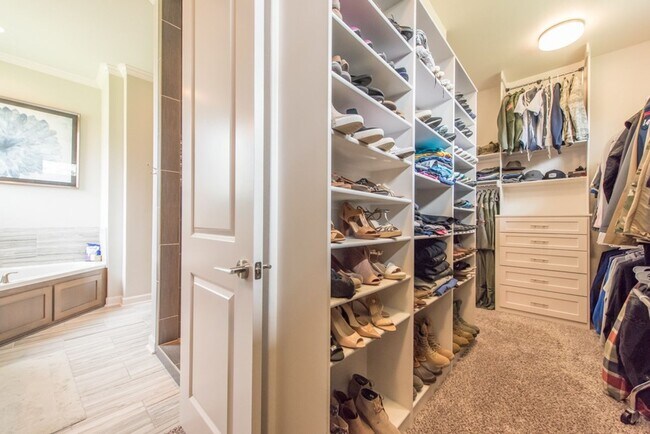 Building Photo - Sherwood Rental