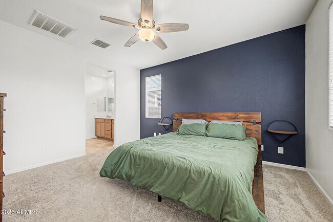 Building Photo - 3514 E Cowboy Cove Trail