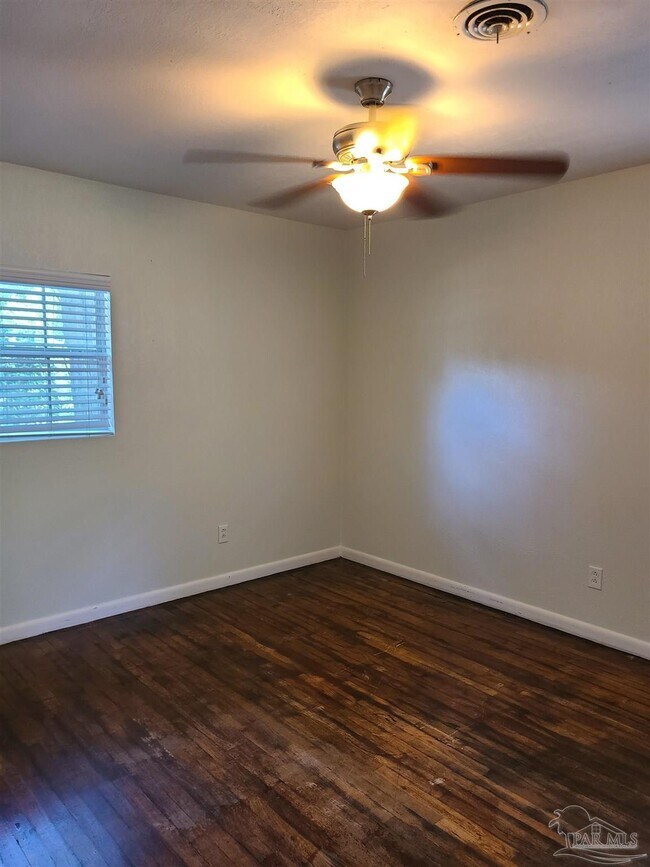 Building Photo - 6666 Allyn Way