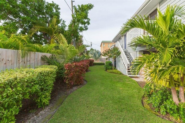 Building Photo - 3604 E Maritana Dr