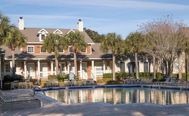Building Photo - Live at Long Grove
