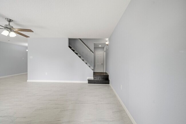 Building Photo - 6910 Paso Del Sol Dr