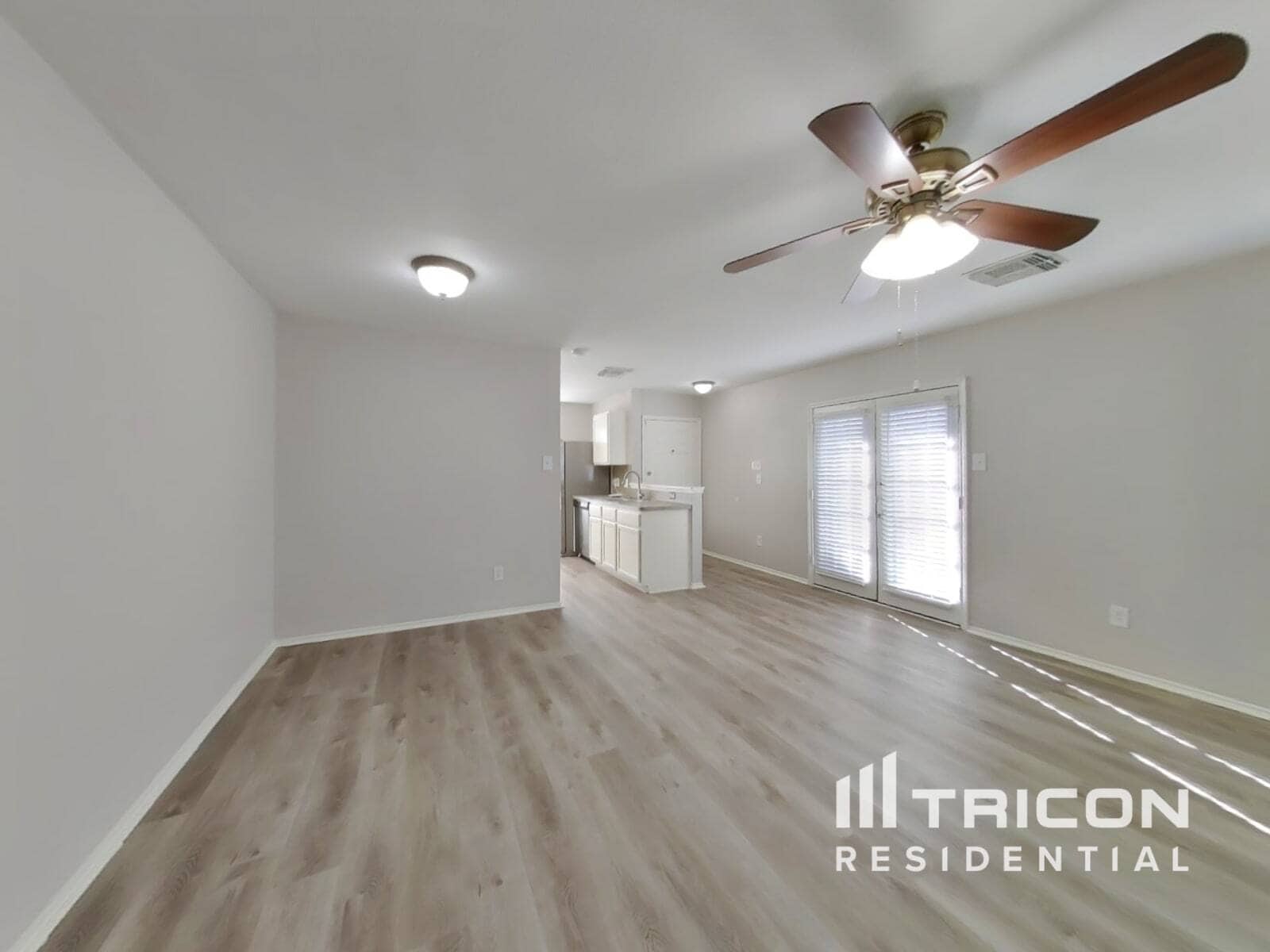 Building Photo - 22823 Sugar Bear Dr