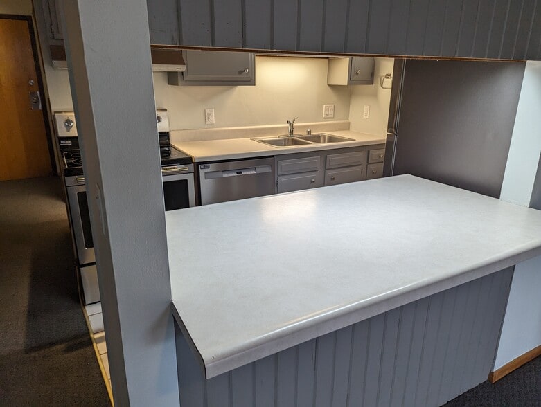 Building Photo - 222 Jay St