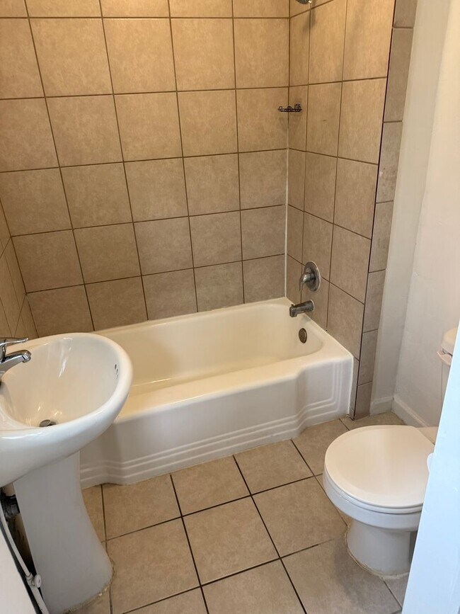 Building Photo - Ardmore