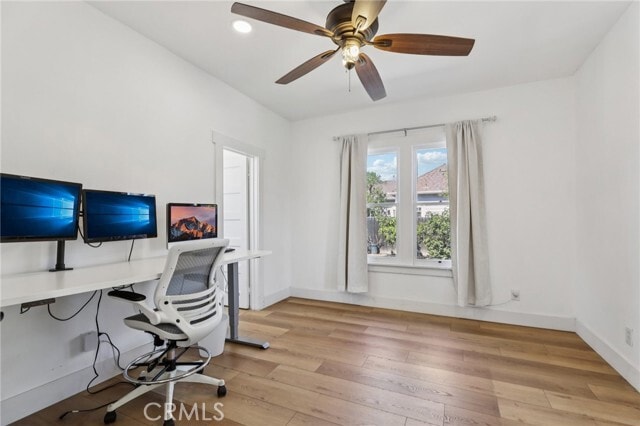 Building Photo - 230 S B St