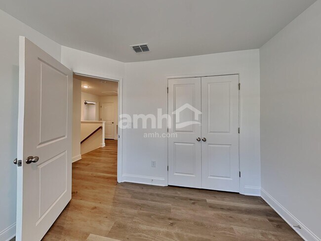 Building Photo - 1614 Soapstone Rd