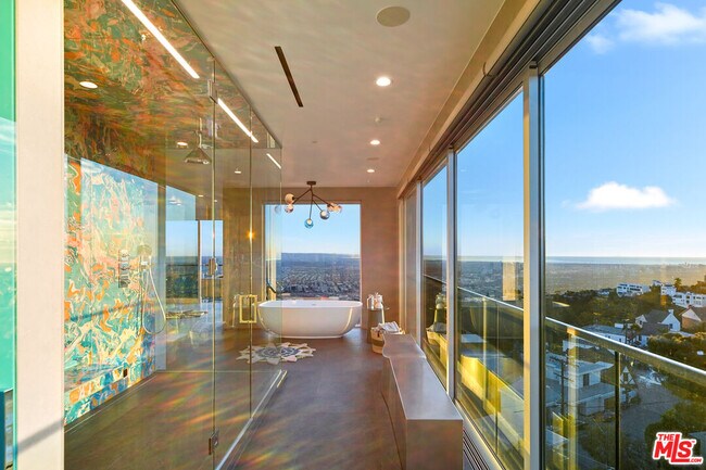 Building Photo - 2020 Cyprean Dr