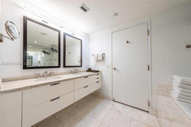 Building Photo - 9401 Collins Ave