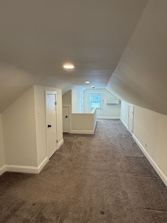 Building Photo - Beautiful 3 Bedroom Single-Family Home in Essex, MD