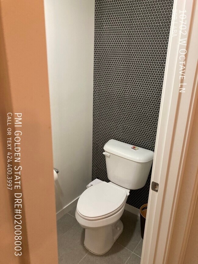 Building Photo - 10702 Octave Ln