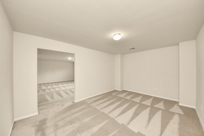 Building Photo - 15623 Sheldon Ridge Way