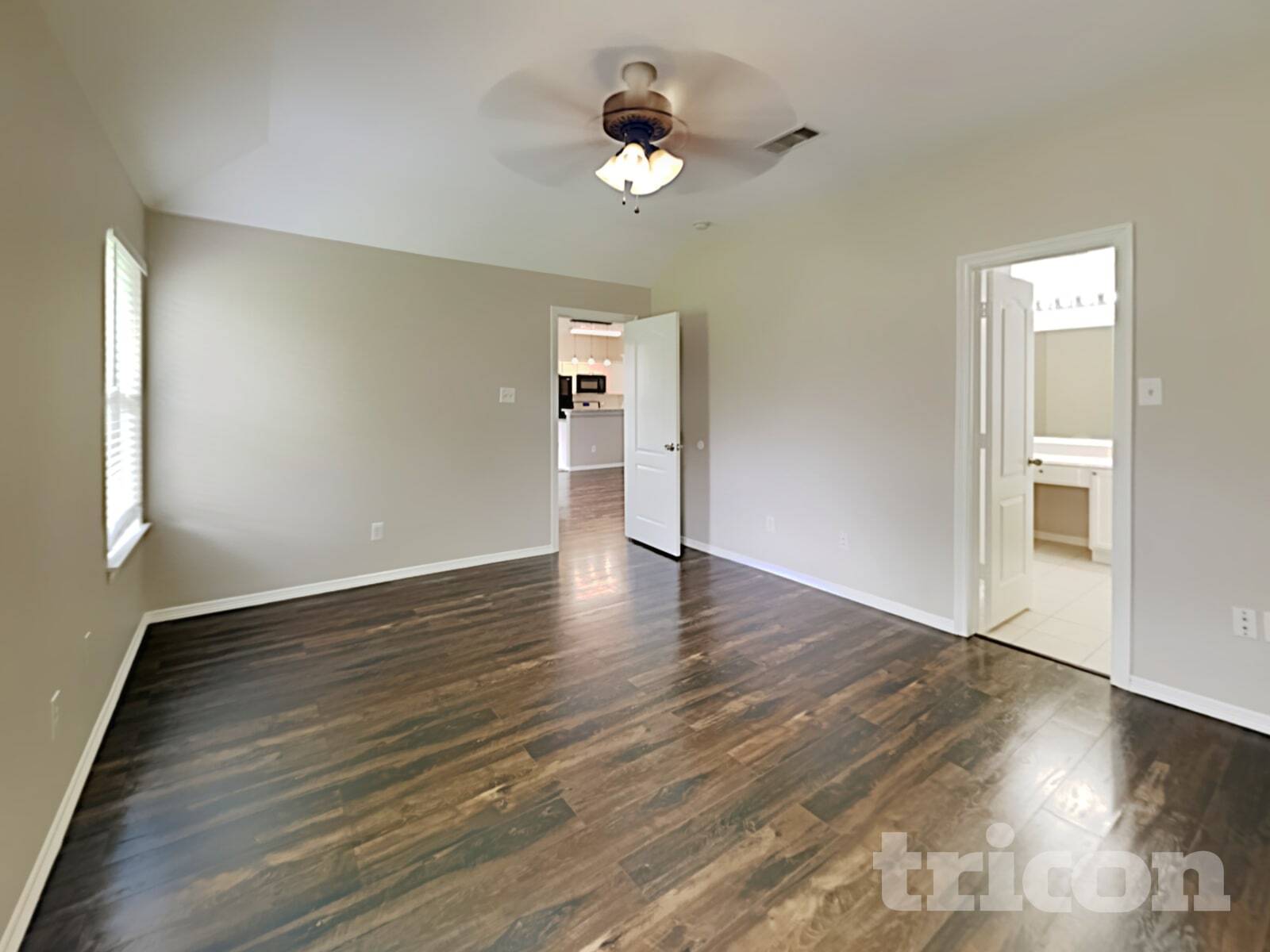 Building Photo - 2002 Briar Grove Dr