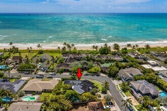 Building Photo - Private Beach Access, Pool, AC, Kailuana Loop