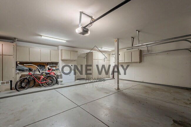 Building Photo - 1768 E Marquette Dr