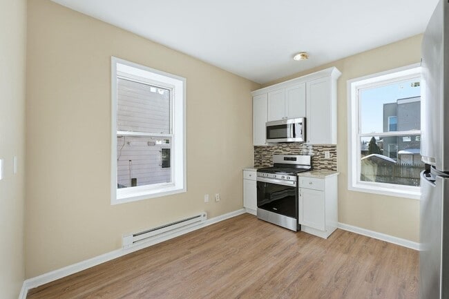 Building Photo - 83 Wilkinson Ave