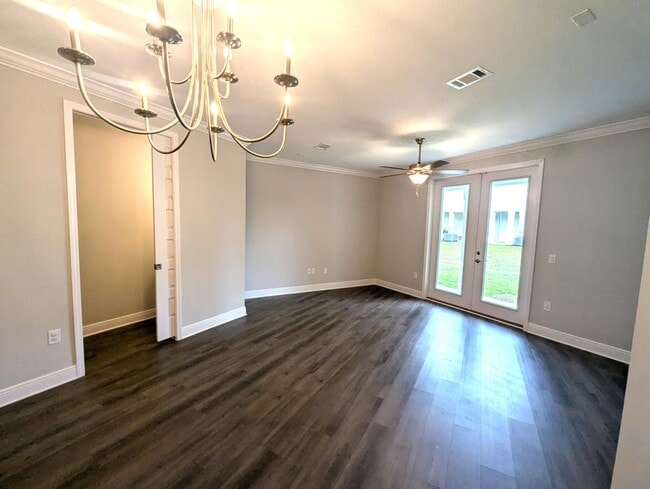 Building Photo - 7151 Majestic Blvd