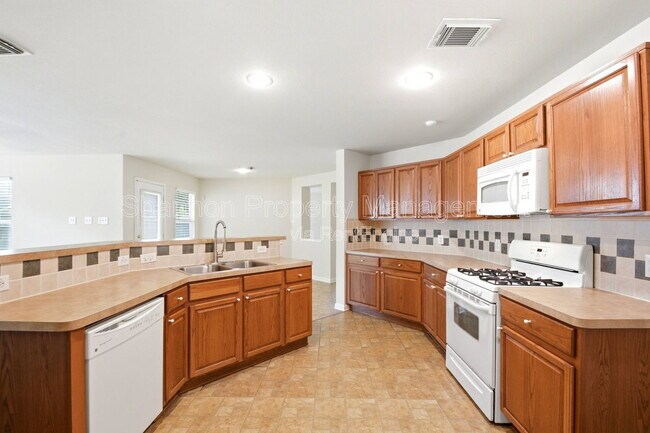Building Photo - 526 Remington Lodge Ct