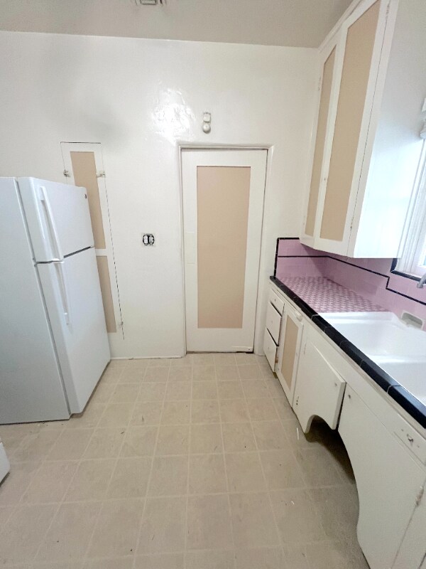 Building Photo - 1056 Euclid Ave