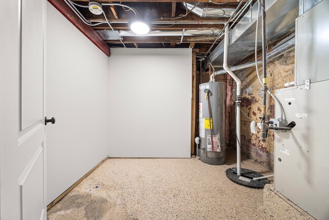 Building Photo - 9740 S Prairie Ave