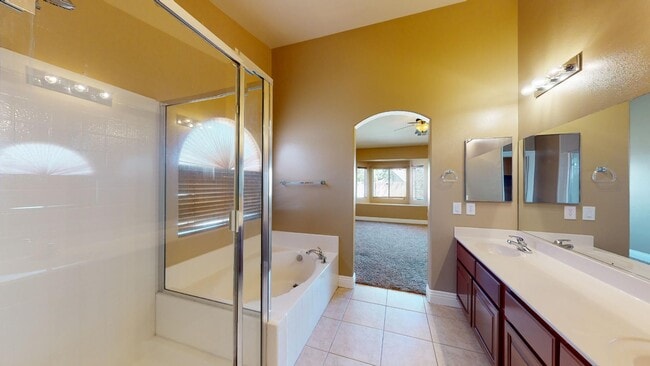 Building Photo - One Story Home Near Beautiful Mountain's Edge Community